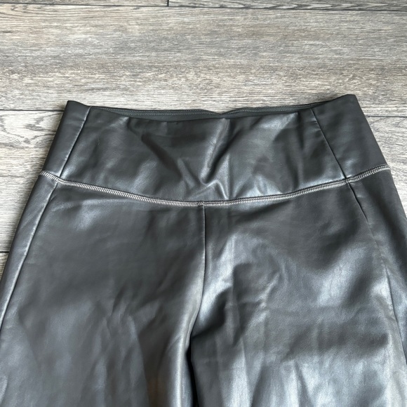 Athleta All Over Gleam Tight Leggings Pants Faux Leather High Rise Arbor Olive S - Picture 3 of 12